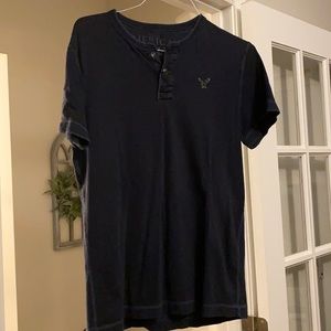 American eagle henley T-shirt